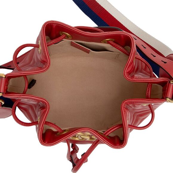 Gucci Matelasse Leather GG Marmont Bucket Bag - Picture 7 of 16